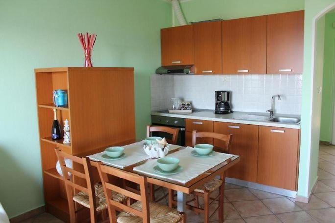 Apartments Ficur With Swimming Pool & Grill, Portoroz Bagian luar foto
