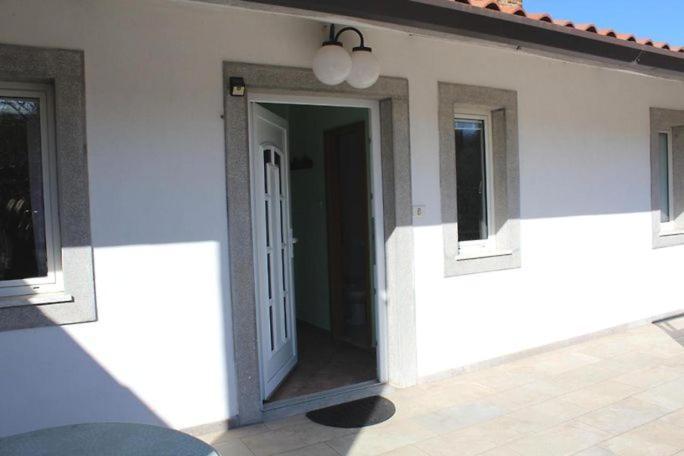 Apartments Ficur With Swimming Pool & Grill, Portoroz Bagian luar foto