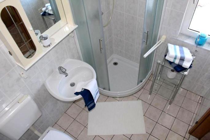 Apartments Ficur With Swimming Pool & Grill, Portoroz Bagian luar foto