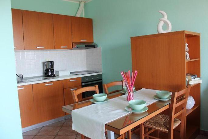 Apartments Ficur With Swimming Pool & Grill, Portoroz Bagian luar foto